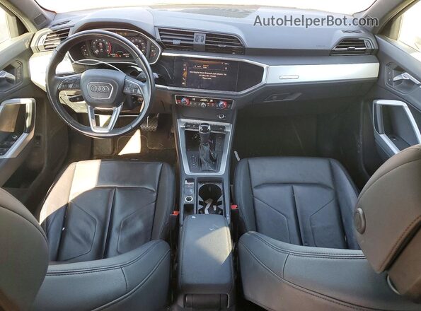 WA1AUCF32M1095960 2021 AUDI Q3 Белый Вид панели приборов