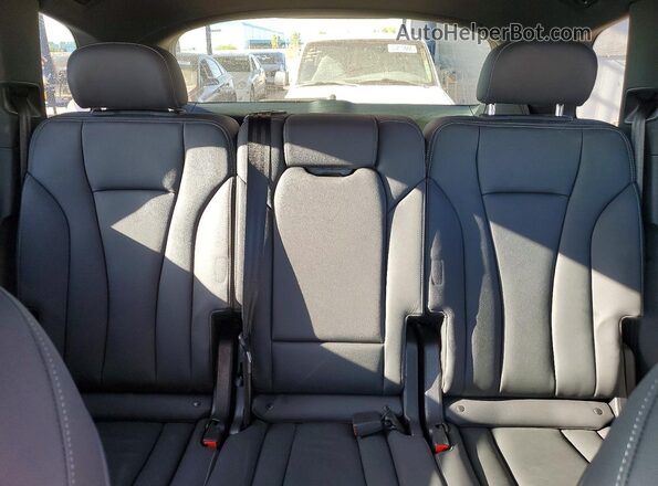 WA1AVBF71SD005056 2025 AUDI Q7 Белый Вид задних сидений