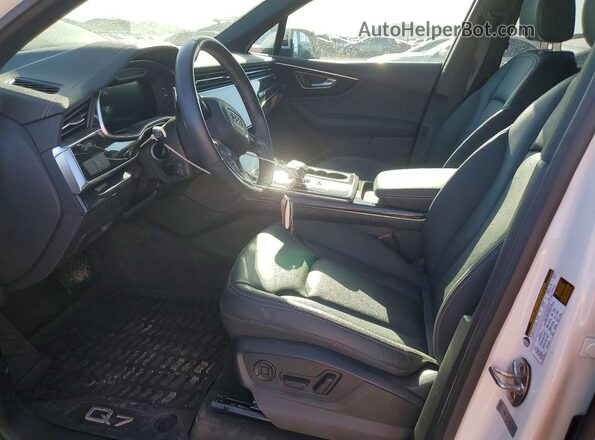 WA1AVBF71SD005056 2025 AUDI Q7 Белый Вид салона спереди