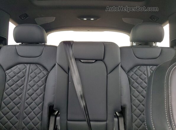 WA1AWBF71MD000908 2021 AUDI SQ7 White Vista de los asientos traseros