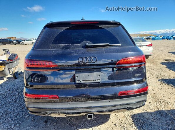 WA1AXAF7XMD023076 2021 AUDI Q7 Black Widok z tyłu
