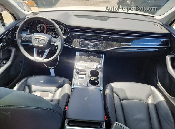 WA1AXBF73ND013044 2022 AUDI Q7 Белый Вид панели приборов