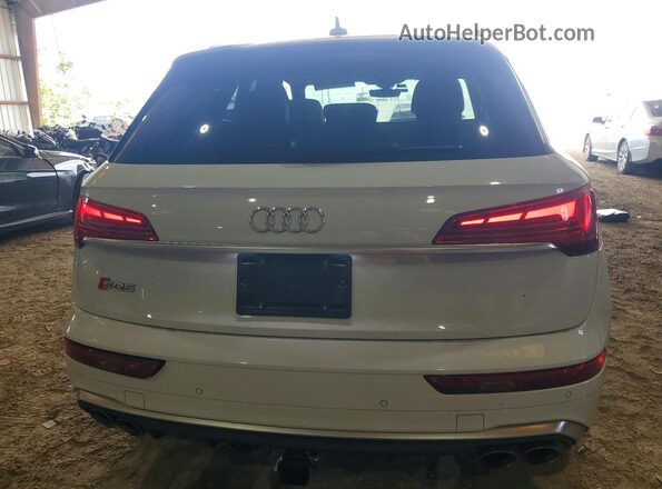 WA1B4AFY0P2073300 2023 AUDI SQ5 White Vista trasera