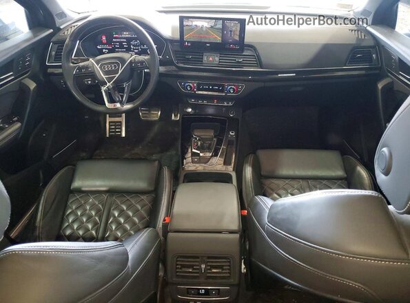 WA1B4AFY0P2073300 2023 AUDI SQ5 White Vista del salpicadero