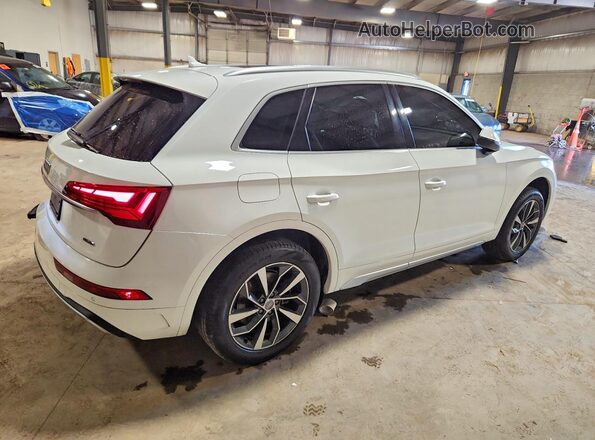 WA1BAAFY2M2002135 2021 AUDI Q5 White Задня права чверть