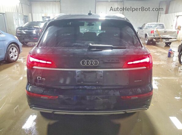 WA1BAAFY2M2005147 2021 AUDI Q5 Черный Вид сзади