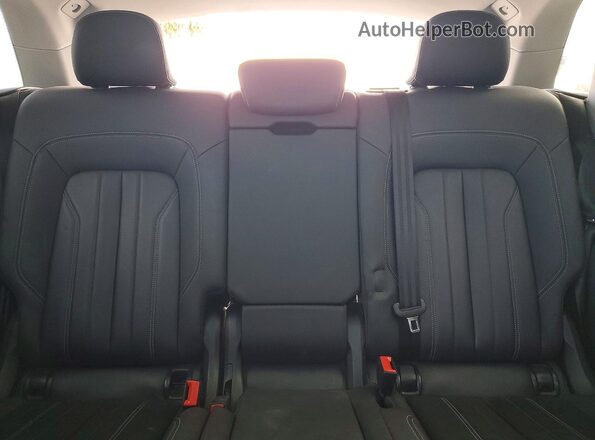 WA1BAAFY9M2133238 2021 AUDI Q5 Черный Вид задних сидений