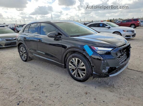 WA1BCBFZ0PP024148 2023 AUDI Q4 Black Передня права чверть