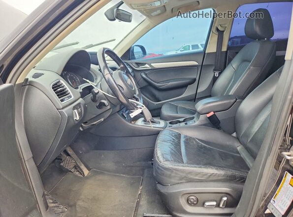 WA1BCCFS1HR016560 2017 AUDI Q3 Черный Вид салона спереди