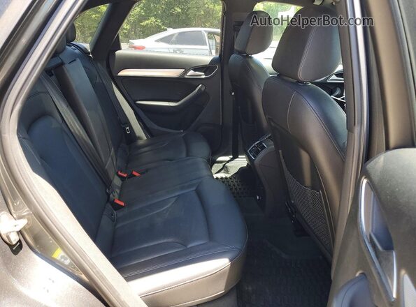 WA1BCCFS4JR009298 2018 AUDI Q3 Gray Սալոնի հետևի տեսք