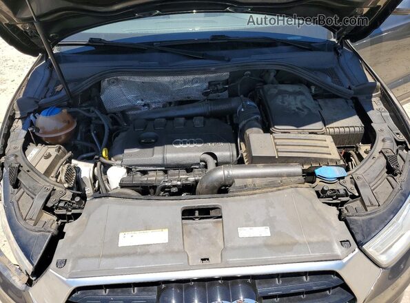 WA1BCCFS4JR009298 2018 AUDI Q3 Gray Շարժիչի բաժամունքի տեսք