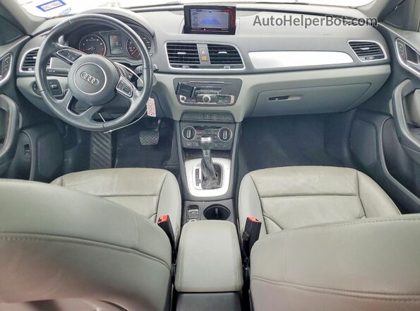 WA1BCCFS5JR012257 2018 AUDI Q3 White Вид панелі приладів