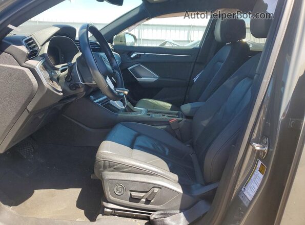 WA1BECF34L1009385 2020 AUDI Q3 Gray Вид салону спереду