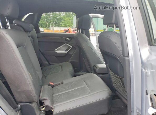 WA1BECF39L1044391 2020 AUDI Q3 Серебряный Вид задних сидений