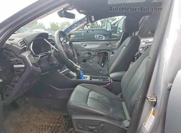 WA1BECF39L1044391 2020 AUDI Q3 Серебряный Вид салона спереди