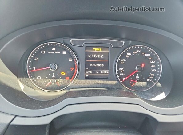 WA1BFCFS3GR016095 2016 AUDI Q3 Серебряный Вид щитка приборов