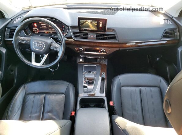 WA1BNAFY3L2017598 2020 AUDI Q5 White Вид панелі приладів