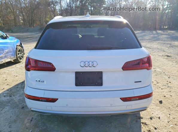 WA1BNAFY3L2017598 2020 AUDI Q5 White Вид ззаду