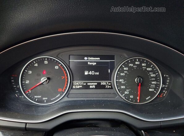 WA1BNAFY5J2092879 2018 AUDI Q5 Серый Вид щитка приборов