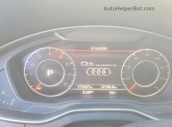 WA1BNAFY8J2038086 2018 AUDI Q5 Белый Вид щитка приборов