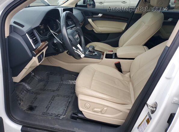 WA1BNAFYXJ2006885 2018 AUDI Q5 Белый Вид салона спереди
