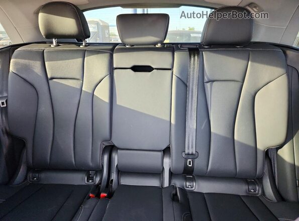 WA1BVBF14ND026648 2022 AUDI Q8 Черный Вид задних сидений