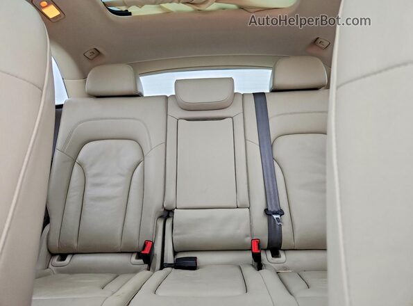 WA1C2AFP0GA060182 2016 AUDI Q5 Black Widok tylnych siedzeń