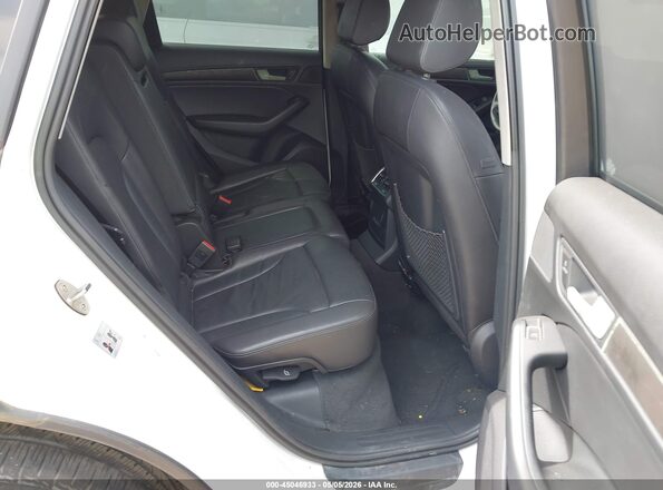 WA1C2AFP5HA077383 2017 AUDI Q5 Белый Вид наклейки с VIN-кодом