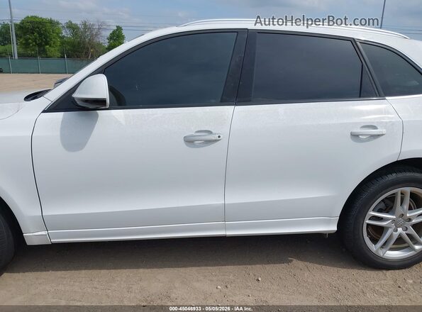 WA1C2AFP5HA077383 2017 AUDI Q5 Белый Вид задней части салона