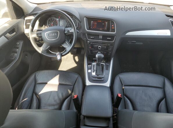 WA1C2AFPXGA148060 2016 AUDI Q5 Silver Widok deski rozdzielczej