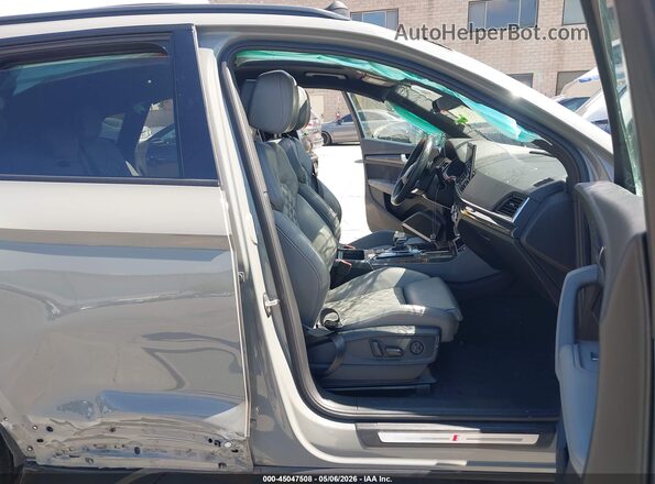 WA1C4AFY0M2013467 2021 AUDI SQ5 Gray Vista interior delantera