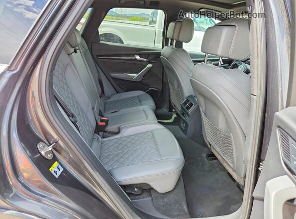 WA1C4AFY1J2125495 2018 AUDI SQ5 Серый Вид задней части салона