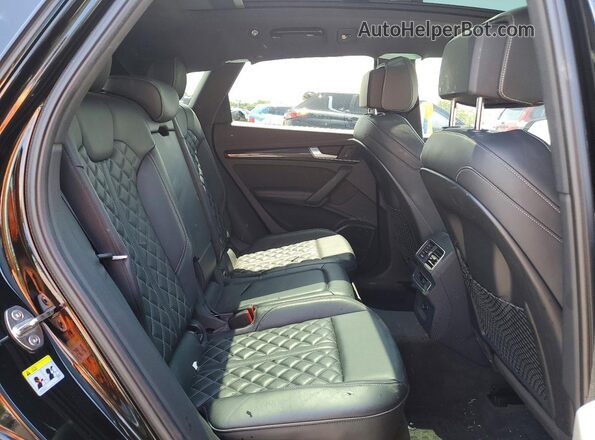 WA1C4AFY5J2141084 2018 AUDI SQ5 Черный Вид задней части салона