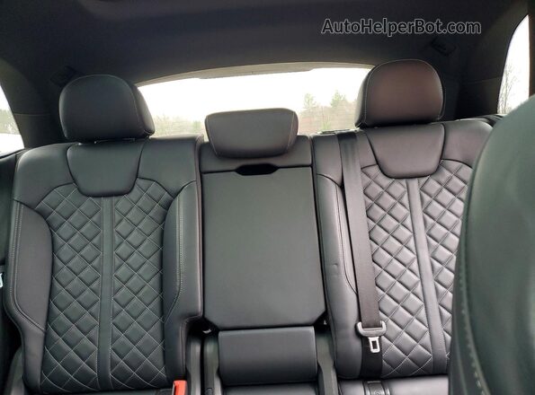 WA1C4AFY5K2044095 2019 AUDI SQ5 Maroon Հետևի նստատեղերի տեսք