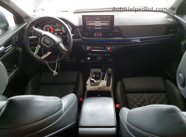 WA1C4AFY6R2030118 2024 AUDI SQ5 Gray Dashboard view