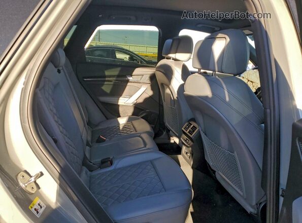 WA1C4AFY9M2109923 2021 AUDI SQ5 Gray Widok wnętrza z tyłu