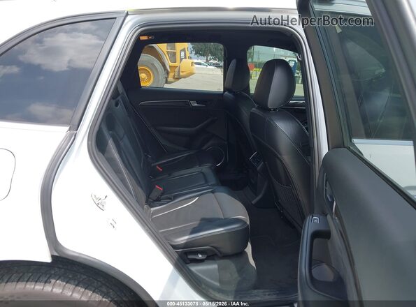 WA1CCAFP0GA128171 2016 AUDI SQ5 White VIN կոդի պիտակի տեսք