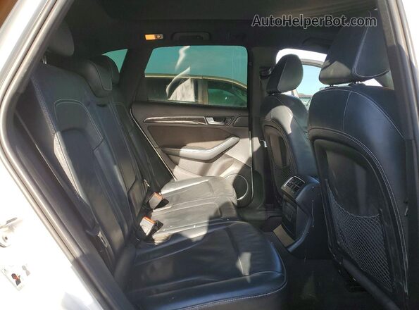 WA1CCAFP6GA014689 2016 AUDI SQ5 White Widok tylnych siedzeń