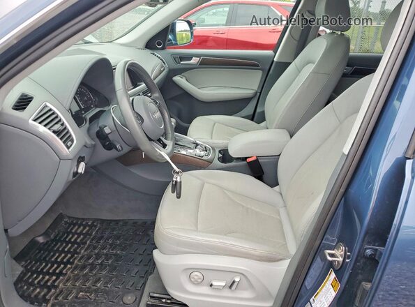 WA1D7AFP3HA010447 2017 AUDI Q5 Blue Front interior view