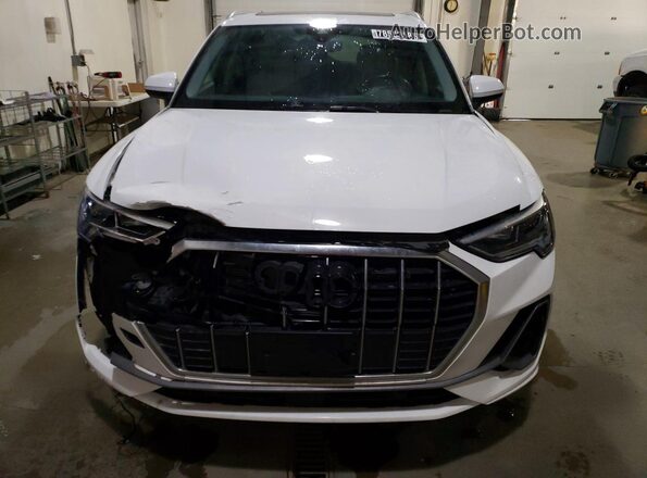 WA1DECF30P1058324 2023 AUDI Q3 White Widok z przodu