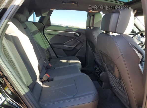 WA1DECF30S1097570 2025 AUDI Q3 Black Вид задньої частини салону