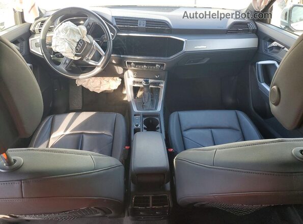 WA1DECF31R1117366 2024 AUDI Q3 Белый Вид панели приборов