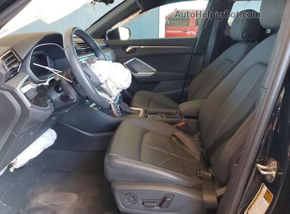 WA1DECF32R1023609 2024 AUDI Q3 Black წინა სალონის ხედი