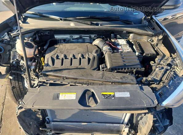 WA1DECF33M1054313 2021 AUDI Q3 Black ძრავის განყოფილების ხედი