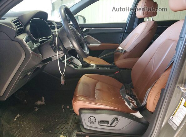 WA1DECF35L1115210 2020 AUDI Q3 Gray Vista interior delantera