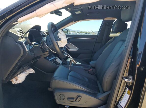 WA1DECF35L1116731 2020 AUDI Q3 Черный Вид салона спереди