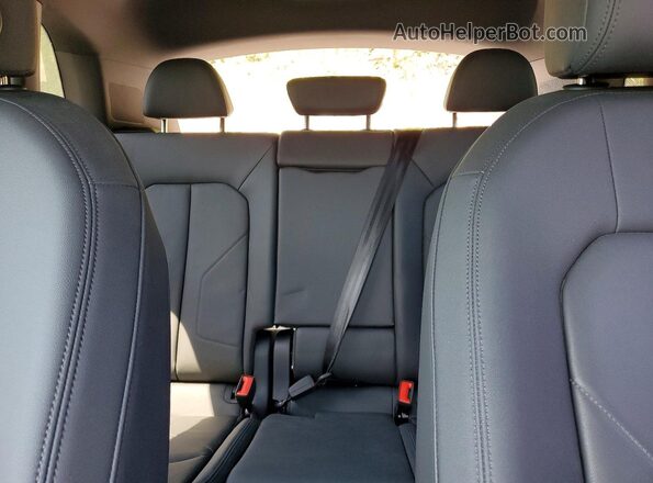 WA1DECF35R1035978 2024 AUDI Q3 Blue Rear seats view