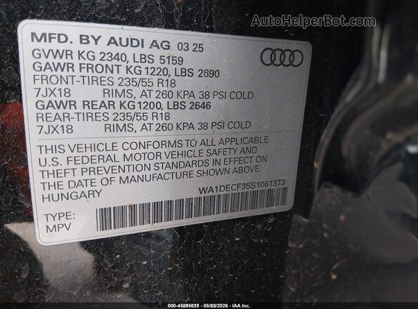WA1DECF35S1061373 2025 AUDI Q3 Black ძრავის განყოფილების ხედი