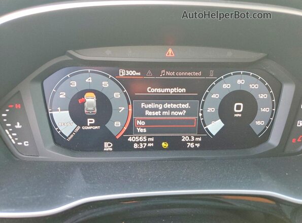 WA1DECF38M1056204 2021 AUDI Q3 White Widok zestawu wskaźników