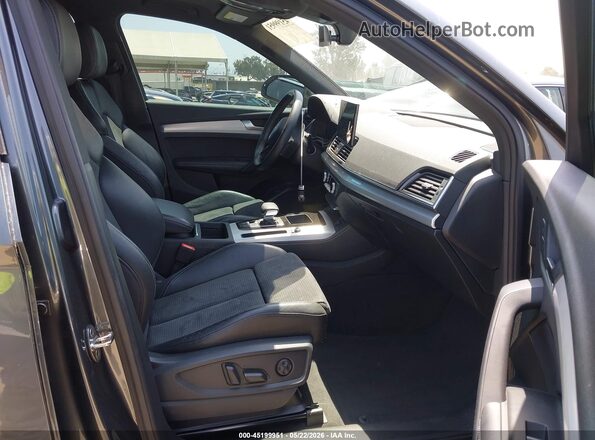 WA1E2AFY2N2015267 2022 AUDI Q5 Gray Widok wnętrza z przodu